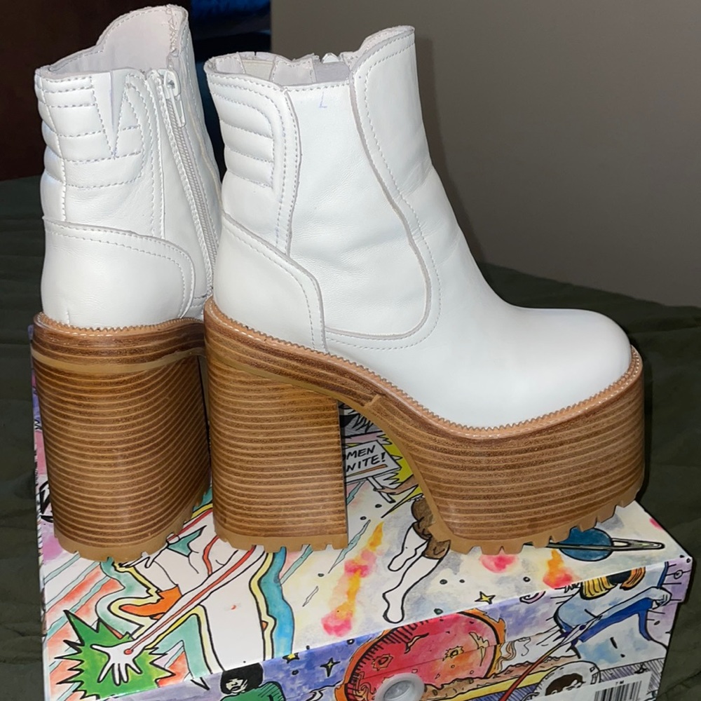 Jeffrey Campbell Critical platform